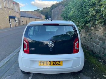 Used Volkswagen up! 2014 for sale - 76023298: Photo