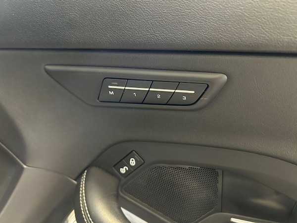 Used Jaguar E-Pace 2018 for sale - 76173308: Photo 13