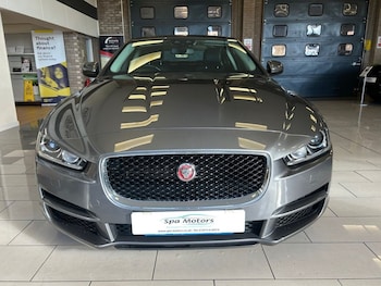 Used Jaguar XE 2015 for sale - 76185404: Photo 2