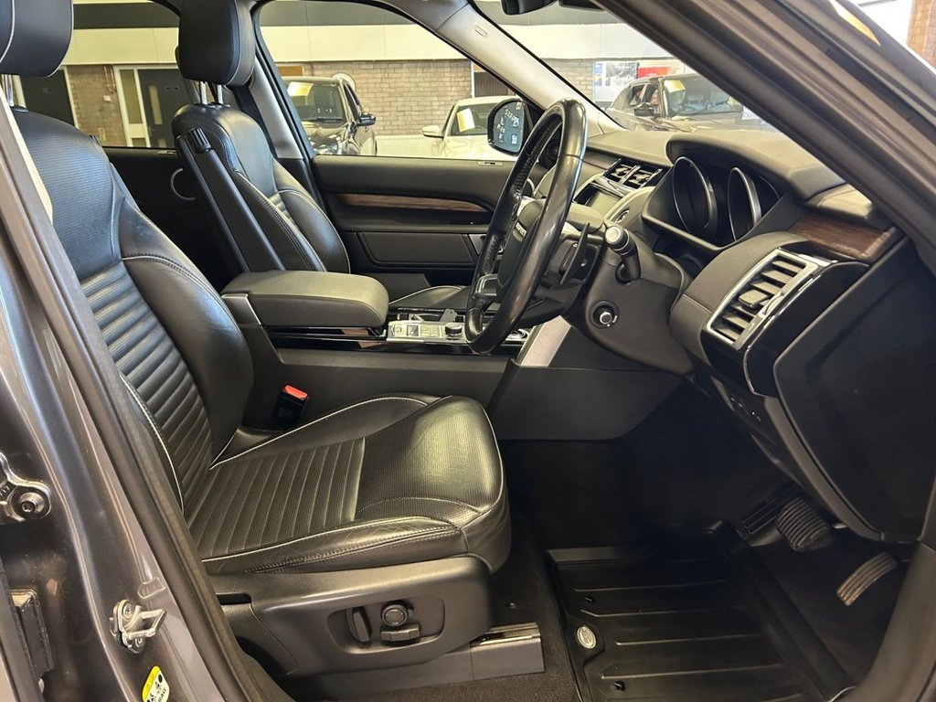 Used Land Rover Discovery 2017 for sale - 77212510: Photo 13