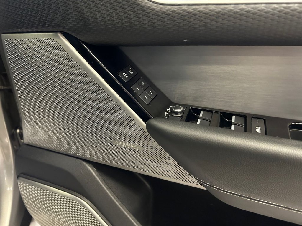 Used Land Rover Range Rover Velar 2019 for sale - 77820815: Photo 10