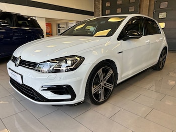 Used Volkswagen Golf 2018 for sale - 79009624: Photo