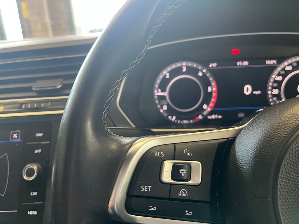 Used Volkswagen Tiguan 2018 for sale - 76604354: Photo 15