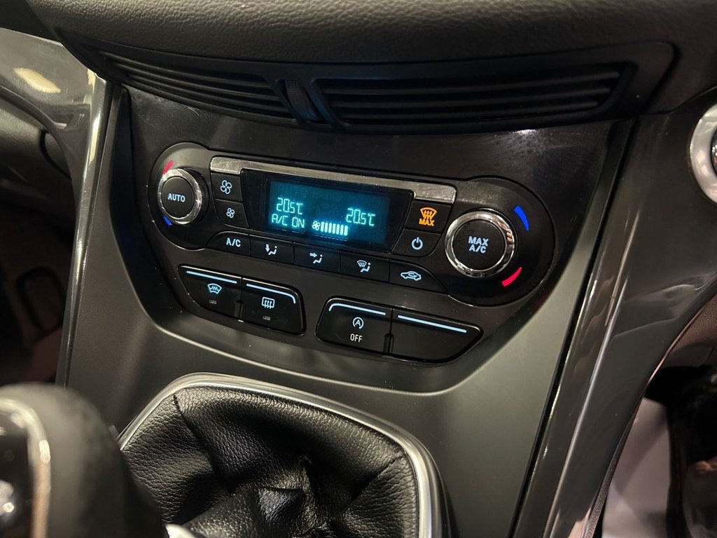 Used Ford Kuga 2015 for sale - 77642908: Photo 12