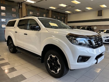 Nissan - Navara