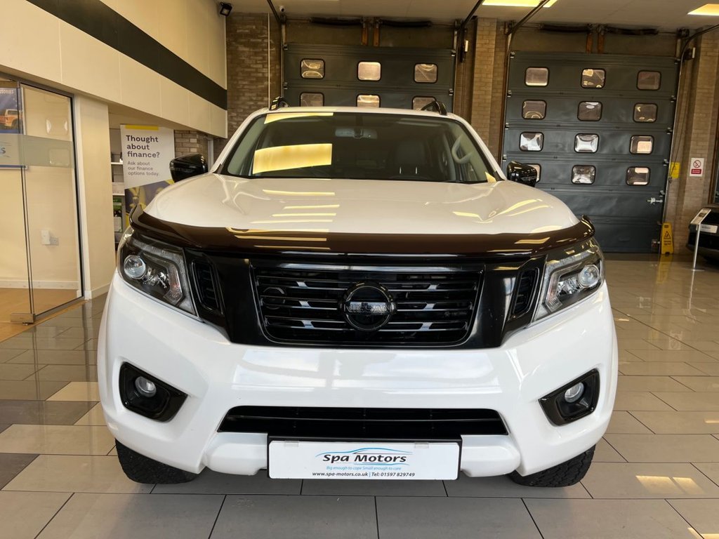 Used Nissan Navara 2020 for sale - 76768418: Photo 2