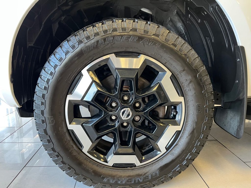 Used Nissan Navara 2020 for sale - 76768418: Photo 23