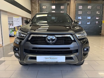 Used Toyota Hilux 2023 for sale - 77593932: Photo