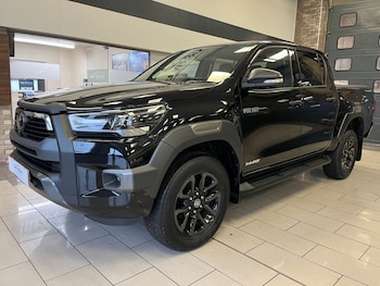 Used Toyota Hilux 2023 for sale - 77593932: Photo
