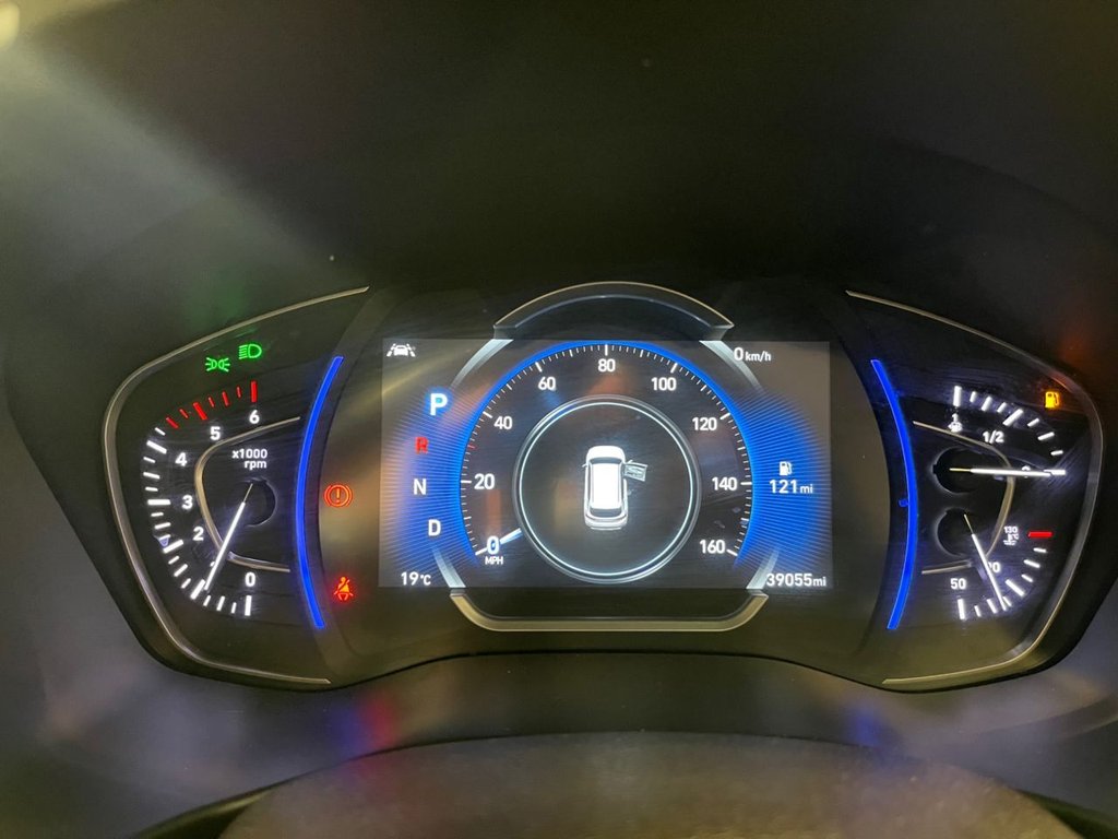 Used Hyundai Santa Fe 2019 for sale - 76236238: Photo 10