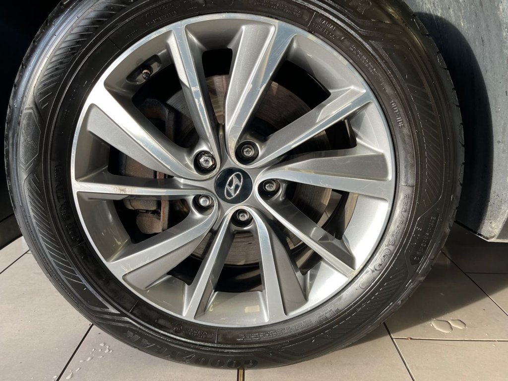 Used Hyundai Santa Fe 2019 for sale - 76236238: Photo 21