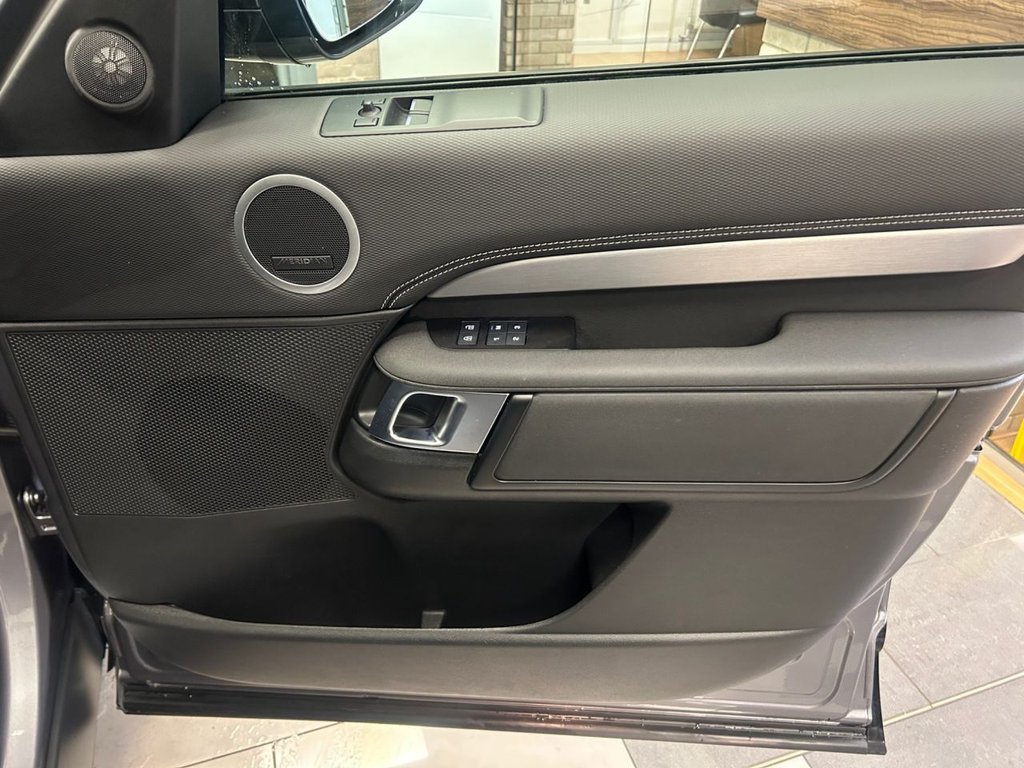 Used Land Rover Discovery 2023 for sale - 77275656: Photo 10
