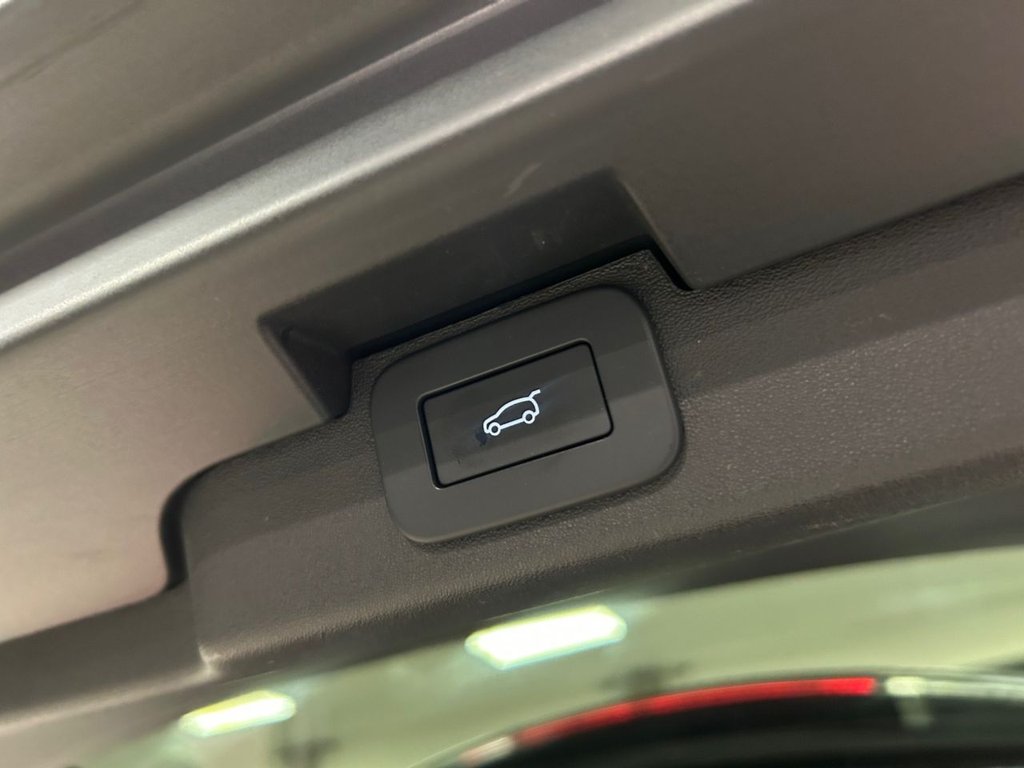 Used Land Rover Discovery 2023 for sale - 77275656: Photo 8