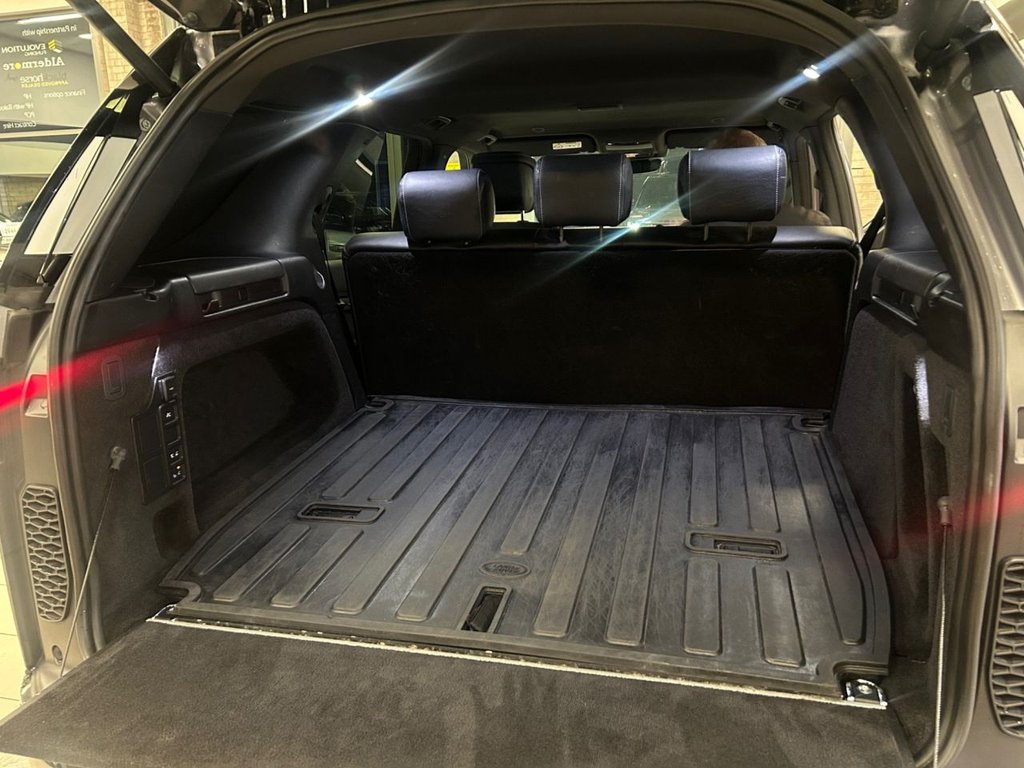 Used Land Rover Discovery 2023 for sale - 77275656: Photo 9