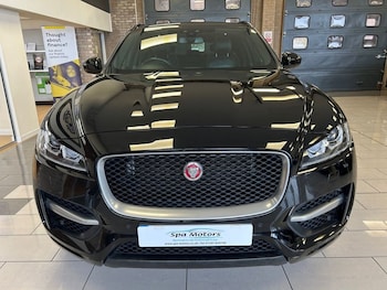 Used Jaguar F-Pace 2016 for sale - 76356180: Photo