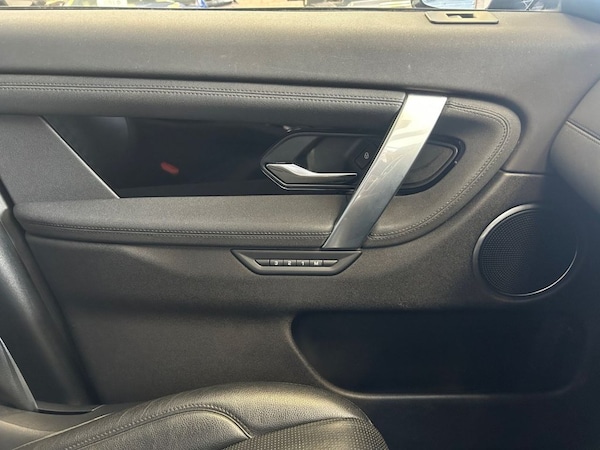 Used Land Rover Discovery Sport 2020 for sale - 75693545: Photo 25