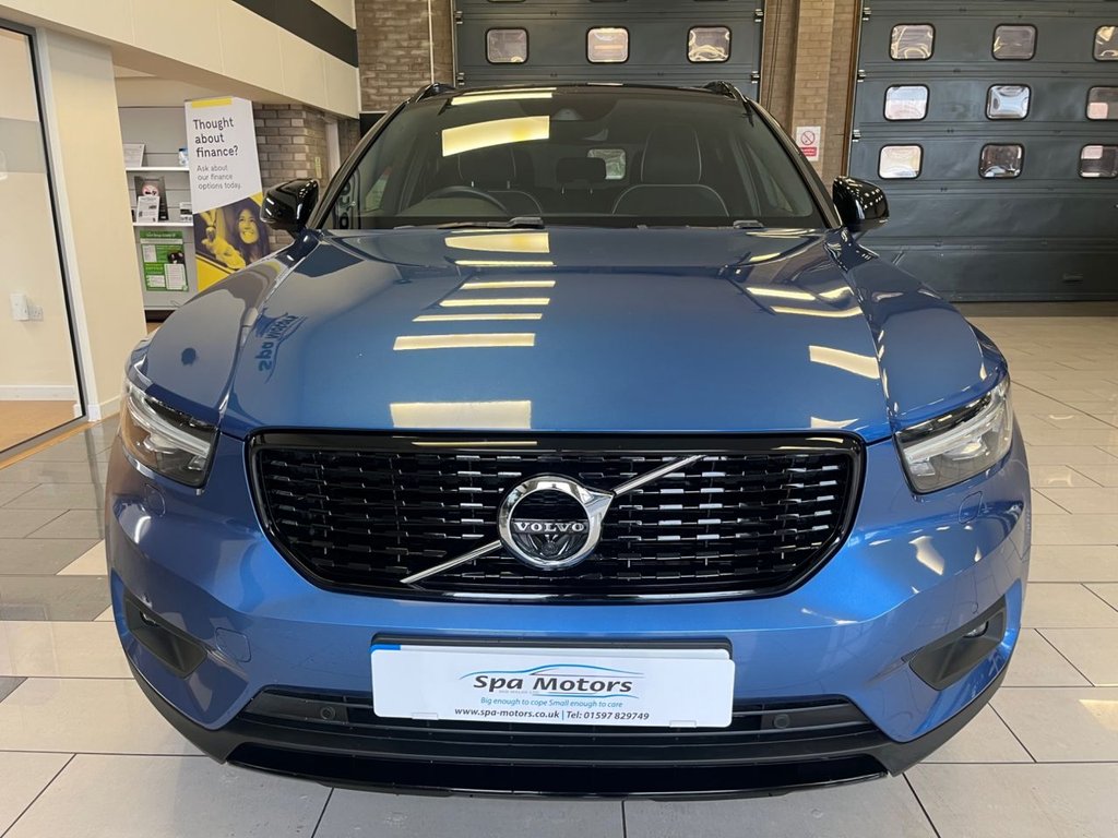 Used Volvo XC40 2018 for sale - 76018853: Photo 2