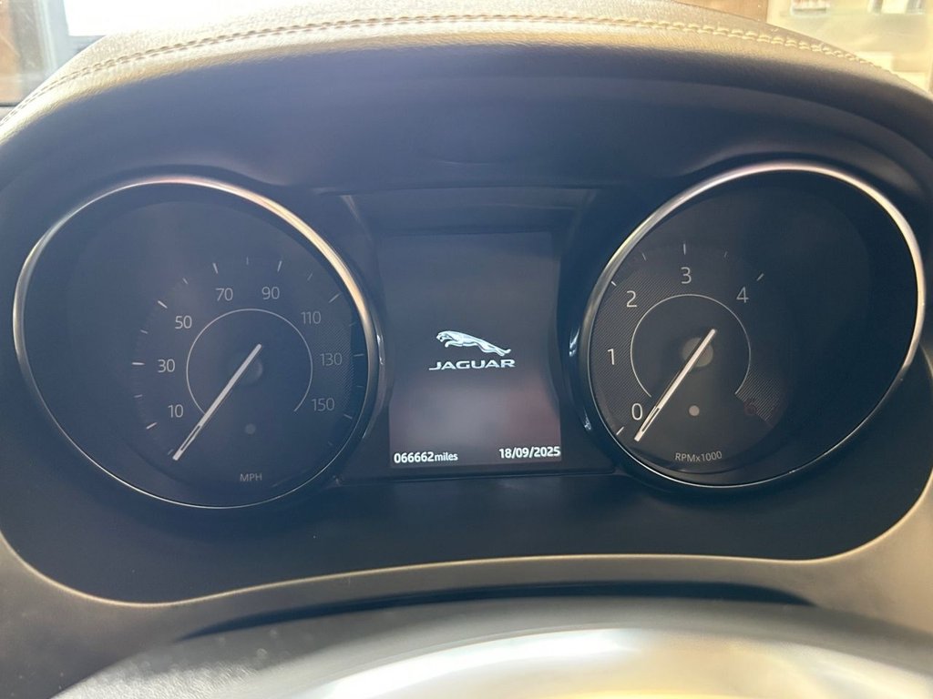 Used Jaguar E-Pace 2019 for sale - 75998694: Photo 16