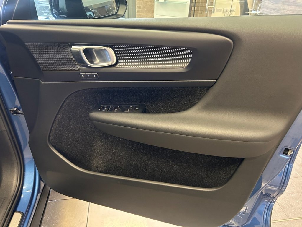 Used Volvo XC40 2018 for sale - 76724857: Photo 11