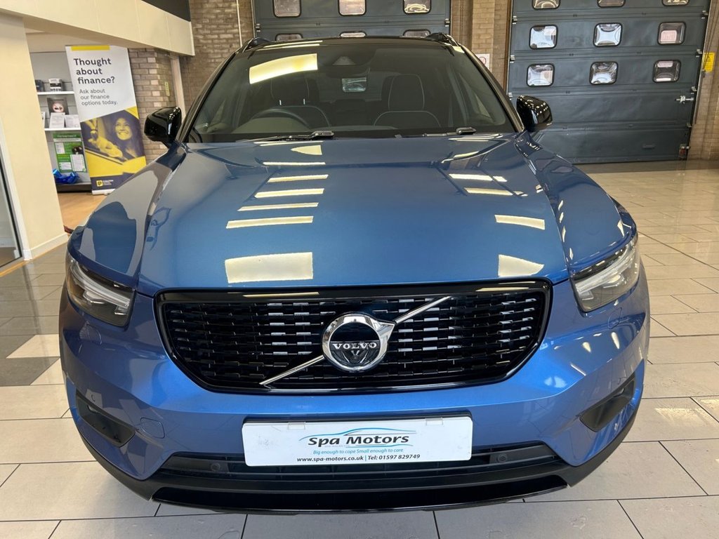 Used Volvo XC40 2018 for sale - 76724857: Photo 2