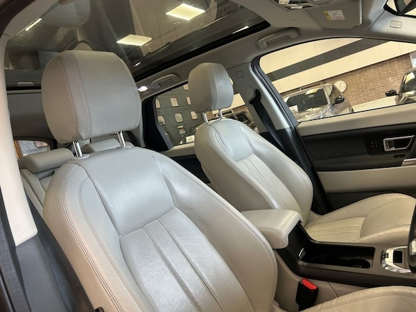 Used Land Rover Discovery Sport 2016 for sale - 76256795: Photo 12