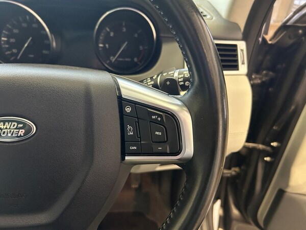 Used Land Rover Discovery Sport 2016 for sale - 76256795: Photo 17