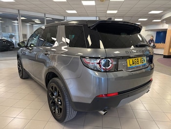 Used Land Rover Discovery Sport 2019 for sale - 78357845: Photo