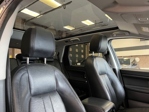 Used Land Rover Discovery Sport 2015 for sale - 76323317: Photo 10