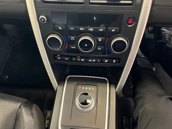 Used Land Rover Discovery Sport 2015 for sale - 76323317: Photo 11