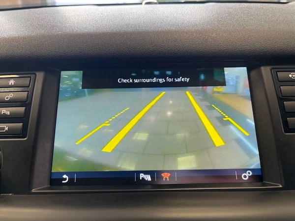 Used Land Rover Discovery Sport 2015 for sale - 76323317: Photo 13