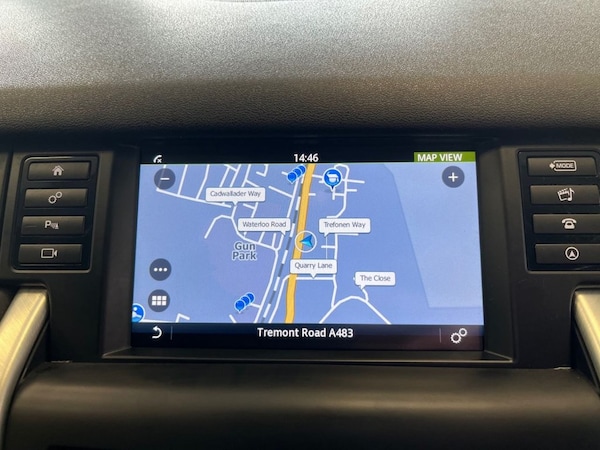 Used Land Rover Discovery Sport 2015 for sale - 76323317: Photo 14