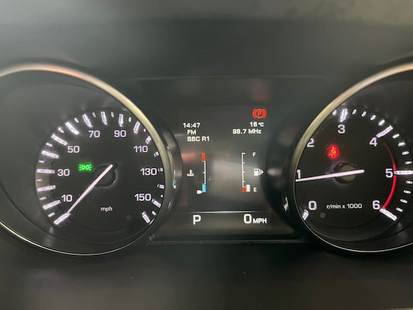 Used Land Rover Discovery Sport 2015 for sale - 76323317: Photo 17
