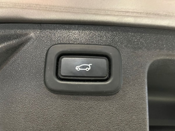 Used Land Rover Discovery Sport 2020 for sale - 76266682: Photo 18