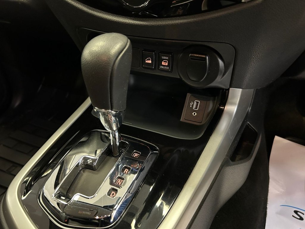 Used Nissan Navara 2020 for sale - 77369070: Photo 15