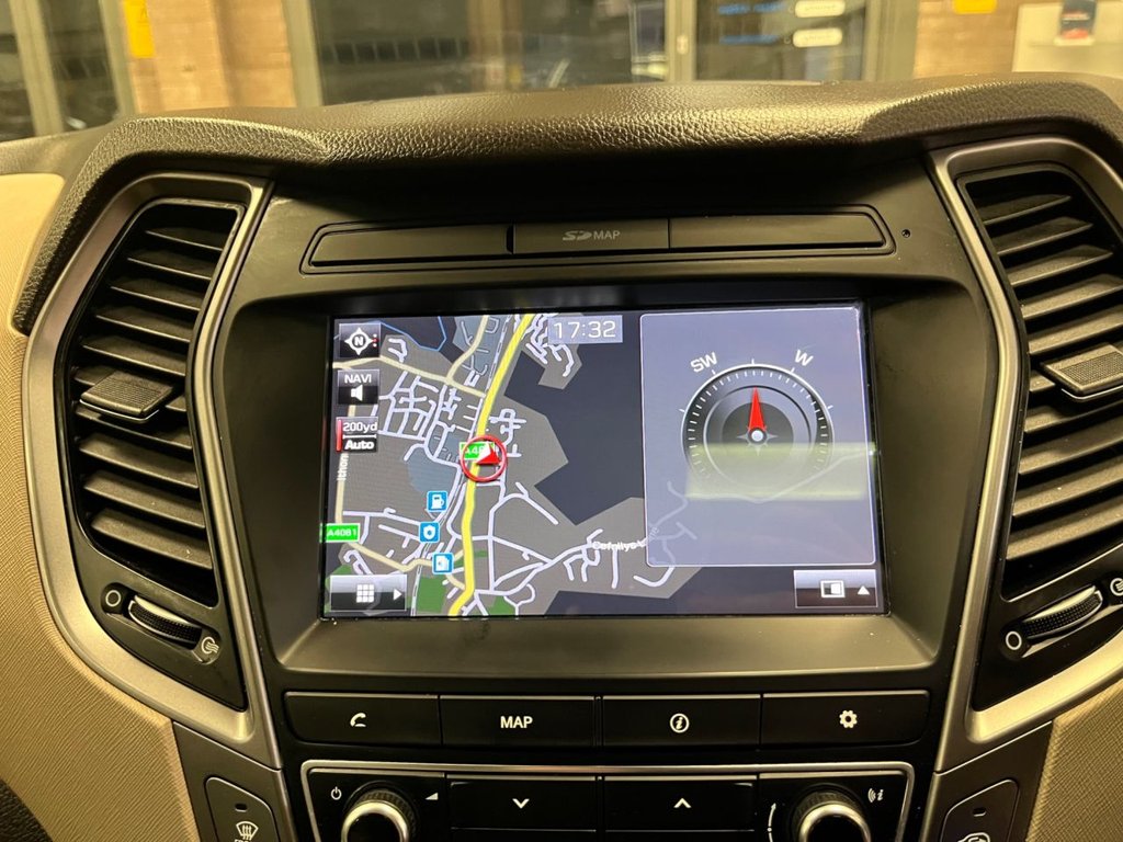 Used Hyundai Santa Fe 2016 for sale - 76454493: Photo 13