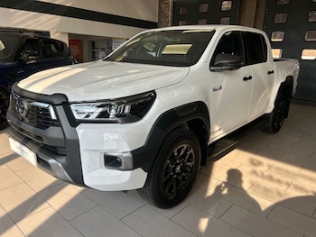 Used Toyota Hilux 2023 for sale - 79276274: Photo