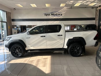 Used Toyota Hilux 2023 for sale - 79276274: Photo