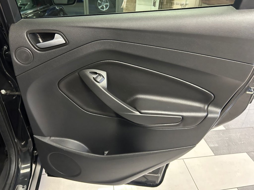 Used Ford Kuga 2015 for sale - 76821115: Photo 20