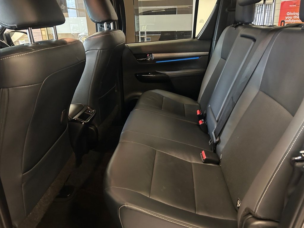 Used Toyota Hilux 2023 for sale - 76934857: Photo 22