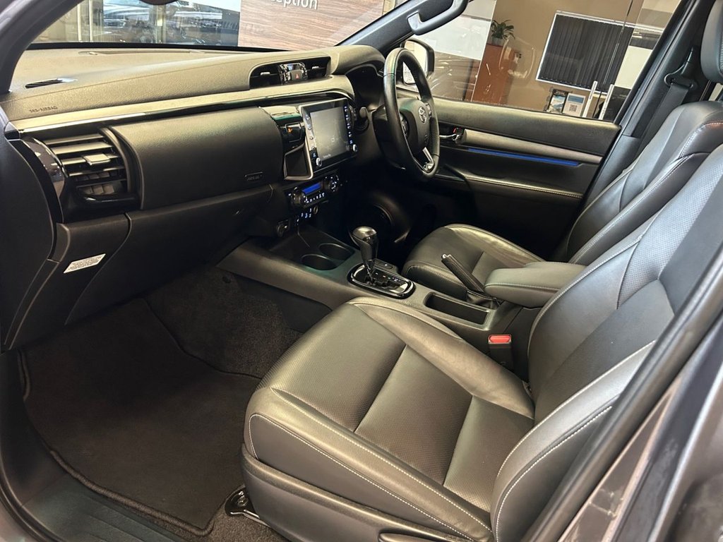 Used Toyota Hilux 2023 for sale - 76934857: Photo 24