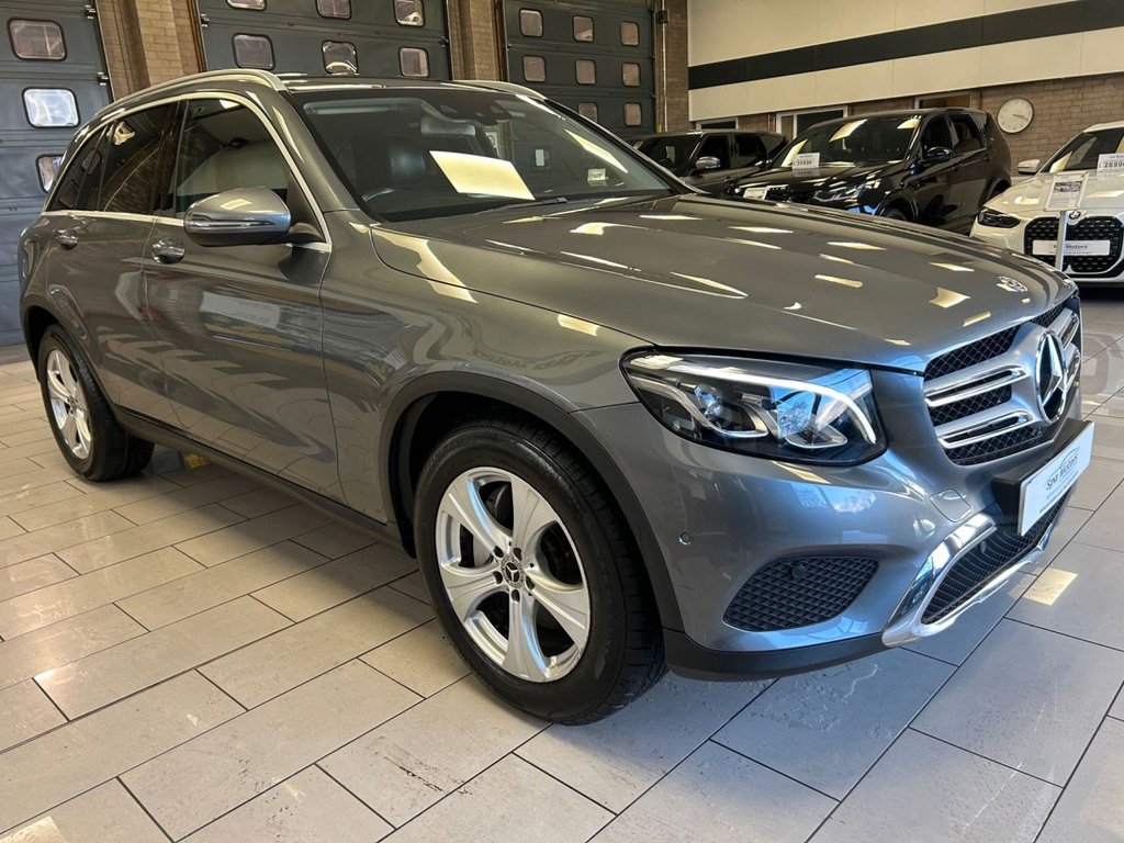 Used Mercedes-Benz GLC 2019 for sale - 76739937: Photo 1