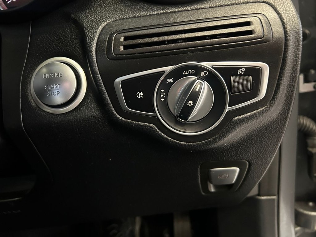 Used Mercedes-Benz GLC 2019 for sale - 76739937: Photo 16