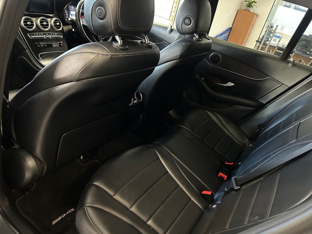 Used Mercedes-Benz GLC 2019 for sale - 76739937: Photo 24