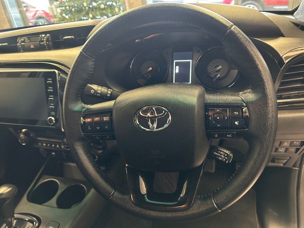 Used Toyota Hilux 2023 for sale - 76973385: Photo 14