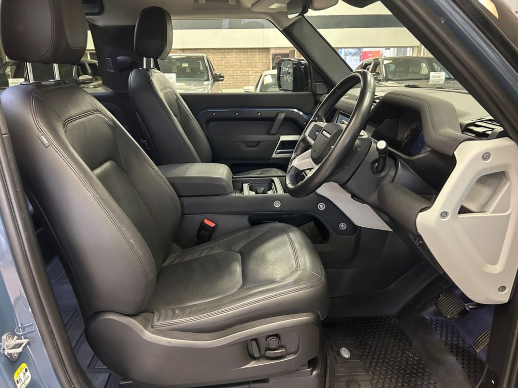 Used Land Rover Defender 2023 for sale - 77262941: Photo 10