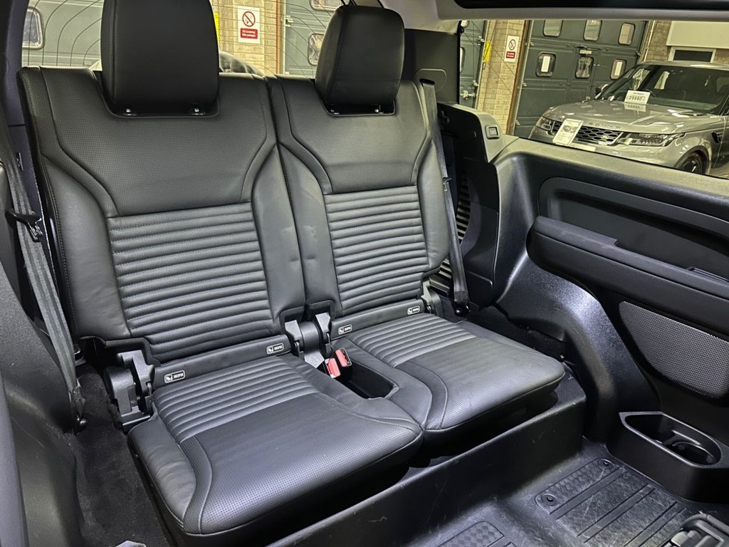 Used Land Rover Defender 2023 for sale - 77262941: Photo 23