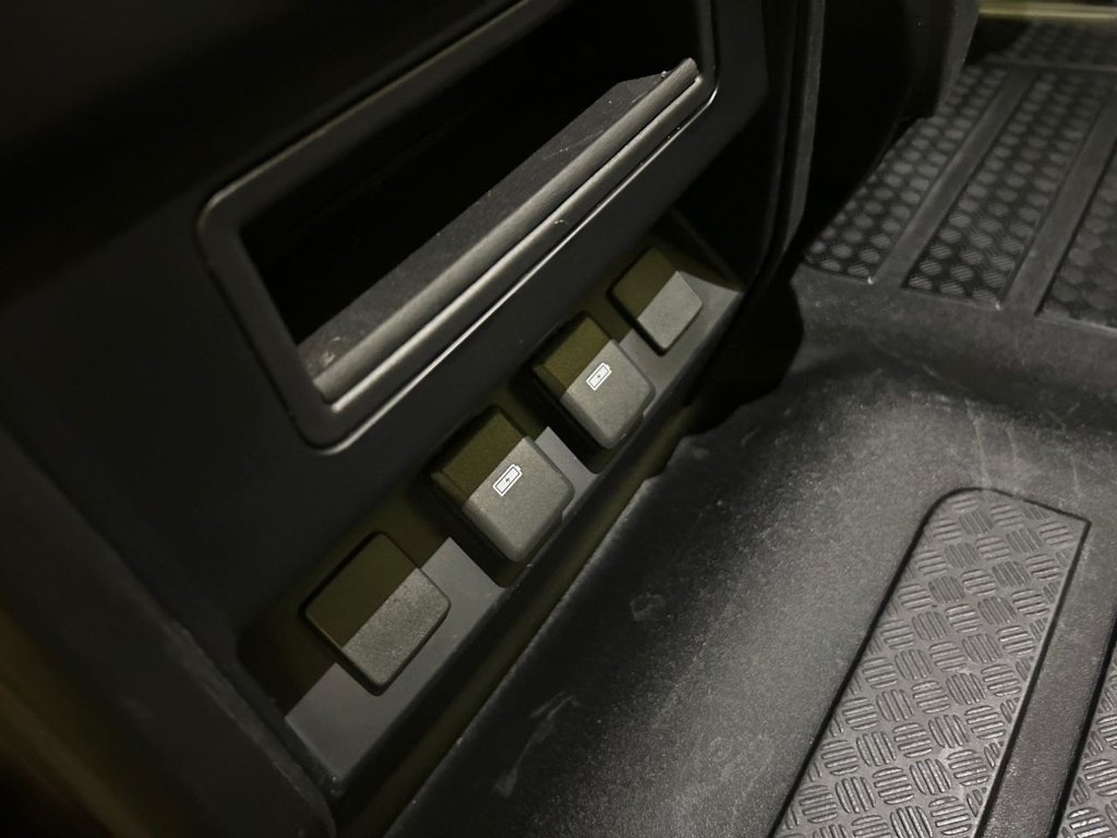 Used Land Rover Defender 2023 for sale - 77262941: Photo 26