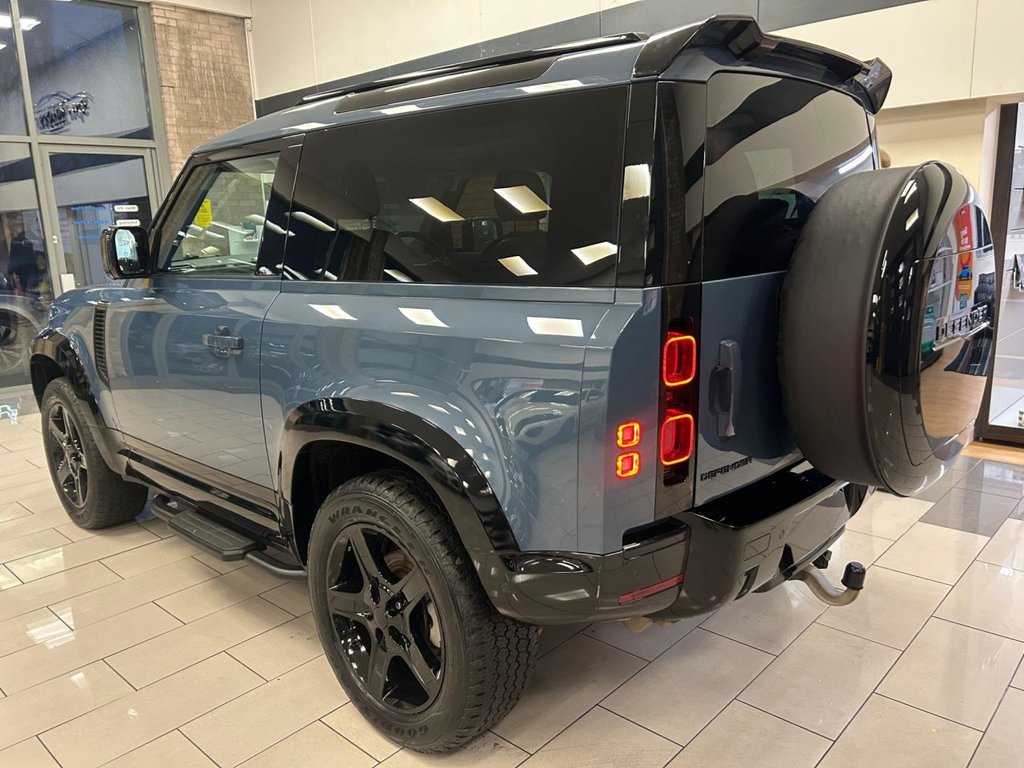 Used Land Rover Defender 2023 for sale - 77262941: Photo 5