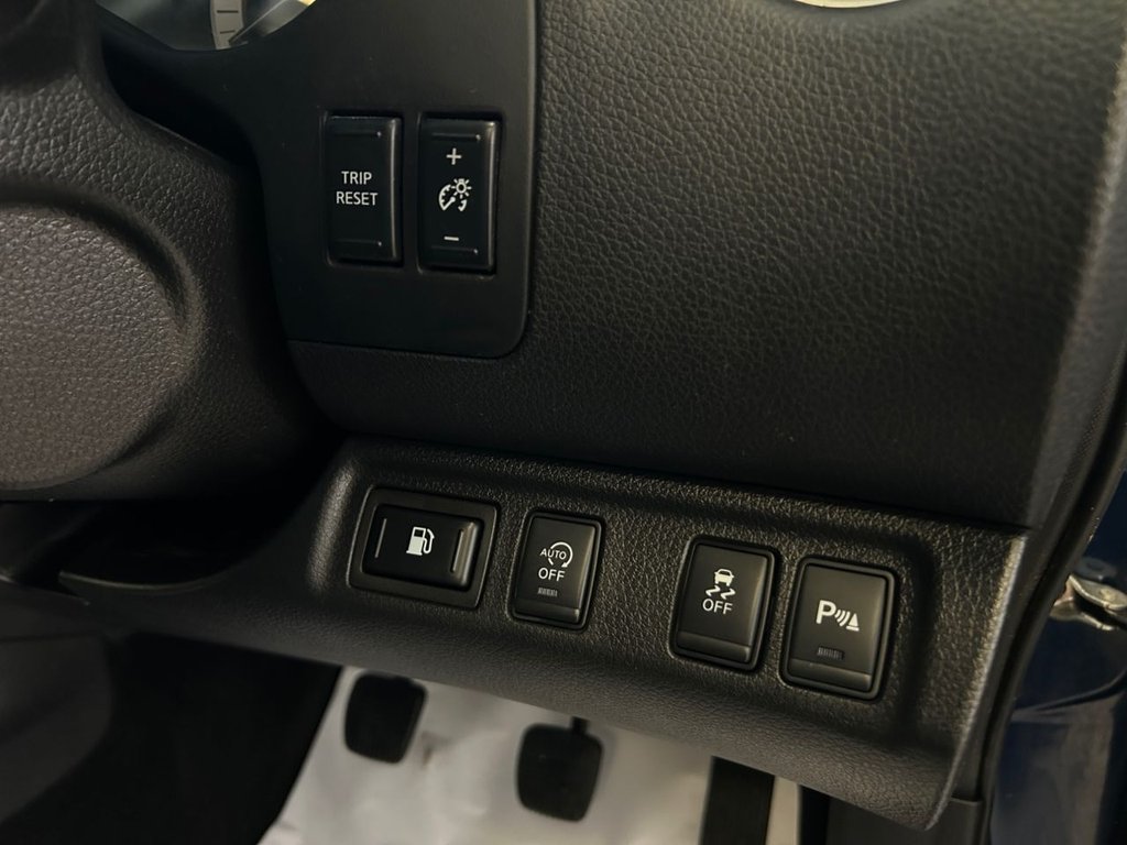 Used Nissan Navara 2016 for sale - 77765159: Photo 15