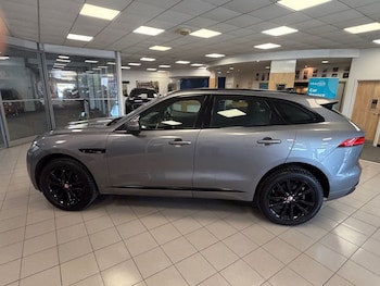 Used Jaguar F-Pace 2019 for sale - 78701866: Photo